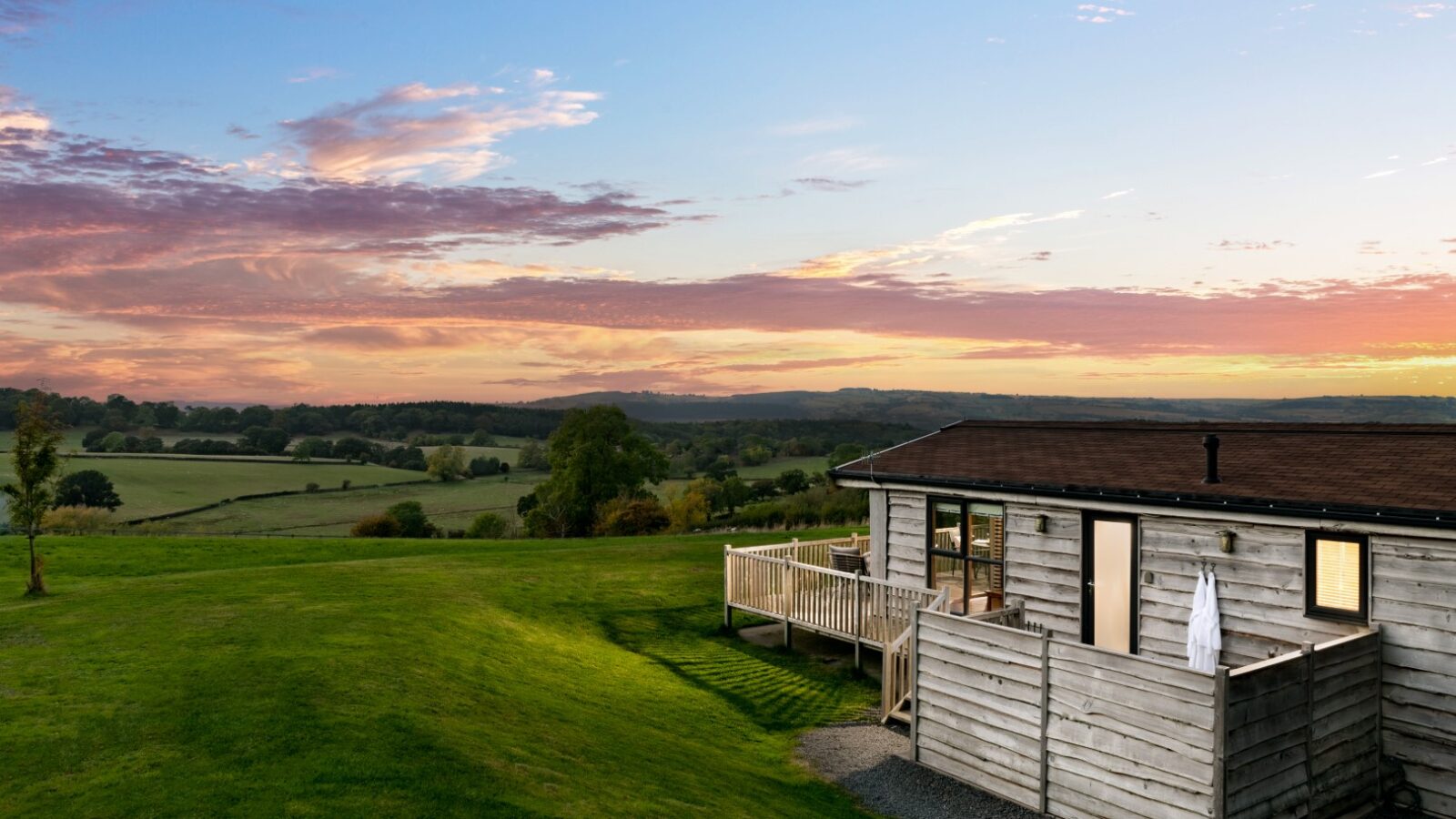 Moonrise Lodges | Romantic Hot Tub Getaways | Couples Getaway UK